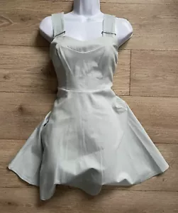 Splendido abito da mini pattinatore verde pallido elasticizzato larghe cinghie posteriori incrociate TOPSHOP - Foto 1 di 10