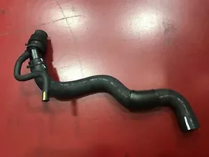 Toyota OEM 2009-2012 RAV4 Radiator Coolant Upper Hose 16571-0V020 Factory - Foto 1 di 1