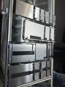 Pęknięty oryginalny zespół ekranu iPada z digitizerem i wyświetlaczem LCD - Zdjęcie 1 z 3