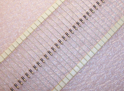 CANTIDAD (100) RESISTENCIAS DE PELÍCULA DE CARBONO AXIAL DE 10 ohmios 1/4 W 5 % CR25-10R-5 % PHILIPS Foto 1 de 2