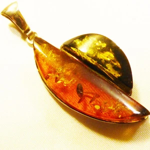 COLGANTE DE PLATA ESTERLINA 925 ARTESANO RUSO MIEL BÁLTICA Y ÁMBAR VERDE - Imagen 1 de 1