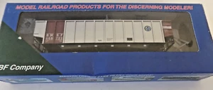BNSF TRINITY ALUMINATOR SILVER HOPPER No.BNSF 668722 HO GAUGE BY LBF COMPANY - Picture 1 of 1