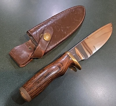 Cuchillo de supervivencia de hoja fija Smith and Wesson años 70 Outdoorsman Foto 1 de 4