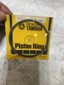 NOS Yamaha 1980 YZ465 YZ465G New Piston Rings .50 Over 3R5-11601-20-00 Bin R - Picture 1 of 2