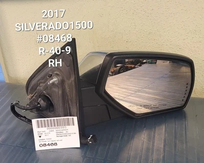Chevrolet Silverado 1500 2017 espejo retrovisor derecho señal de giro sin carga ancha Foto 1 de 2