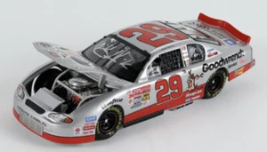 Kevin Harvick Signed 2001 Nascar #29 GM Goodwrench /Looney Tunes 1/24 (PA) Bank - Picture 1 of 6