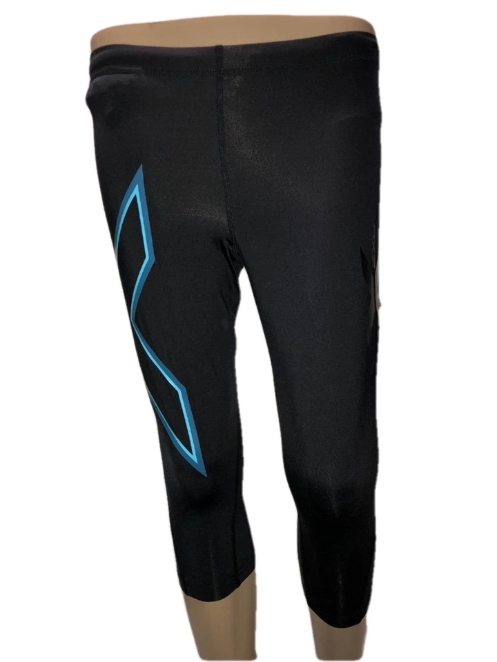 2XU | Womens Compression 3/4 Tights ( Black/Amalfi ) | GREAT BARGAIN - Image 1 of 3