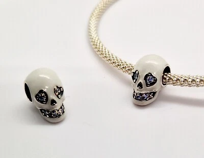 ❤️S925 GLOW IN THE DARK SKULL Charm Pendant ❤️ - Image 1 of 4