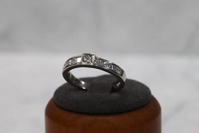 18ct White Gold Diamond Band - Size M½ — 第 1/4 张图片