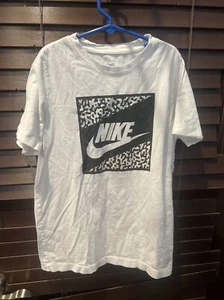 Nike Youth M White Tee Shirt Boys Medium - Picture 1 of 4