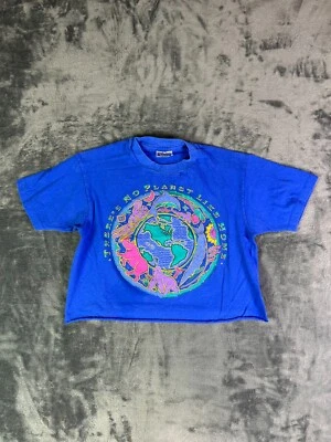 Camiseta De Colección Hanes Beefy-T Día de la Tierra "There's No Planet Like Home" Recortada M Foto 1 de 4