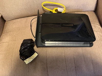 Roteador Gigabit NETGEAR N750 WiFi banda dupla (WNDR4000) - Imagem 1 de 3