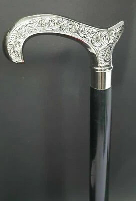 Bastone da passeggio in legno antico manico design derby ottone argento nauti... - Immagine 1 di 4