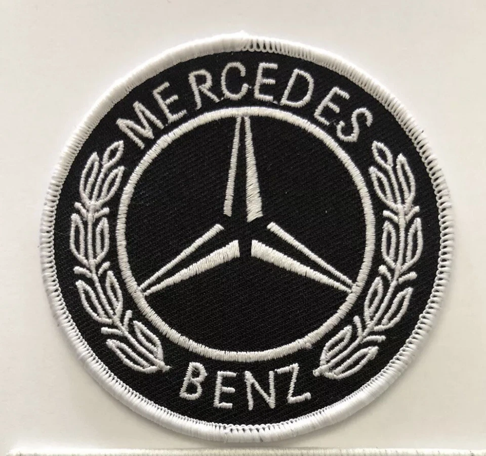 MERCEDES BENZ 3,5” PULGADAS COSER/HIERRO PARCHE INSIGNIA UNIFORME NEGRO BLANCO CARRERAS FÓRMULA 1 Foto 1 de 1