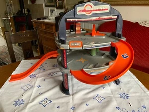 Parkgarage von Majorette 70er Jahre, 2 Parkdecks Kunststoff Vintage Sammlerstück - Bild 1 von 5