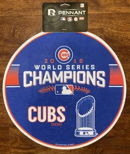 2016 CHICAGO CUBS WORLD SERIES CHAMPIONS GESTANZTER RUNDER KREISWIMPEL NEU - Bild 1 von 3