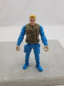 G.I JOE 4" ACTIONFIGUR SPIELZEUG BLONDE HAARE BLAUE KLEIDUNG UND BRAUNE WESTE - Bild 1 von 16