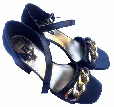 Sandalia para mujer NINE WEST Jerri tacón bloque cadena dorada negra talla 9 1/2 nueva sin caja Foto 1 de 4