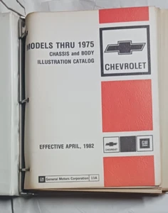 Manual de catálogo ilustración de piezas modelos Chevrolet hasta 1975 + carpeta GM años 60-70 - Imagen 1 de 5