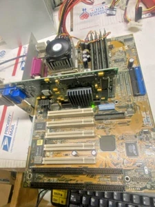 ASUS i440 BX Motherboard + CPU, 512M RAM, 440BX, graphics card, 2 cpus included - Photo 1/14