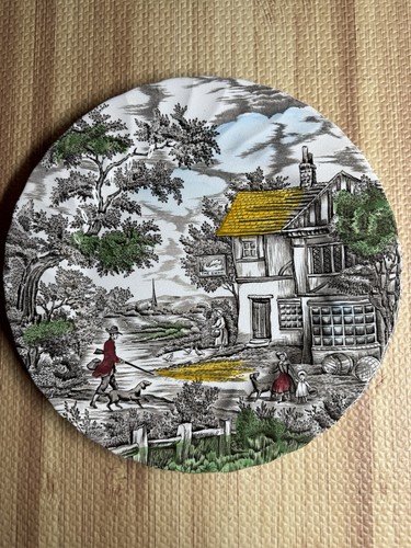 Vintage Plate The Hunter By Myott 6 3/4