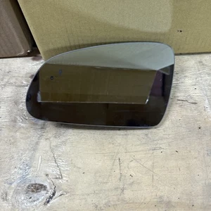 GENUINE Side View Mirror Glass LEFT w/ Heated Blind Spot for 18-22 Hyundai Kona - Picture 1 of 3