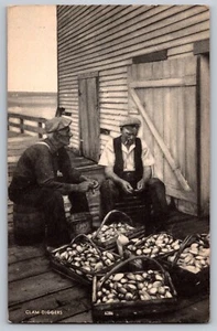 Vintage Photolux Clam Diggers Postcard Coastal Scene 1950s #1477 - Picture 1 of 2