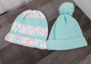 2 cappelli per bambini all'uncinetto fatti a mano / berretto da 3 a 6 mesi nuovi - Foto 1 di 10