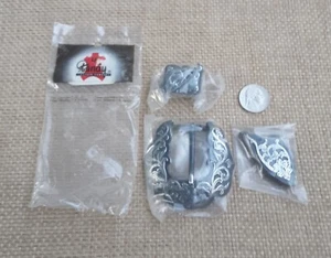 Set fibbie vintage Tandy nere stile western con accenti floreali argento in rilievo - Foto 1 di 9