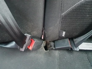 Citroen DS3 Mk1 09-16 Left Dual Rear Seat Belt Anchor Buckle 8975 TF A72643 - Picture 1 of 2