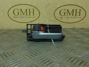 Manija de puerta interior delantera para pasajero izquierdo Suzuki Alto MK5 2009-2015S - Imagen 1 de 5