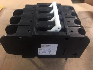 Disyuntor Heinemann CF4-A3A3B2 CD4-Y17-1 ZPJ400644-2 5952-99-209-9414 - Imagen 1 de 5