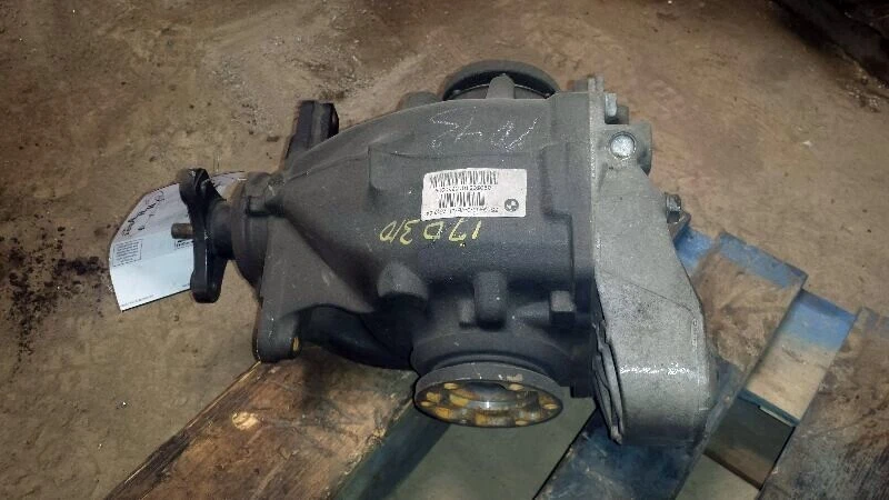 2006 BMW 330i Rear Axle Differential Carrier Automatic Transmission - Imagem 1 de 4