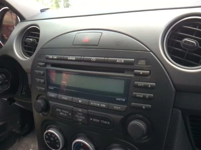 Equipo de audio radio AM-FM-CD-MP3 compatible con 09-15 MAZDA MX-5 MIATA 29612437 Foto 1 de 4