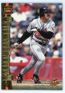 1997 Pacific Crown Collection Rafael Palmeiro Card  #28