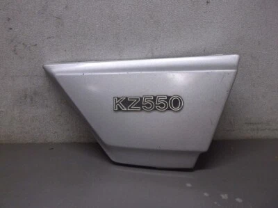 Cubierta lateral derecha usada para Kawasaki KZ550A 1980-83 y Kawasaki KZ550D GPZ 1981  Foto 1 de 4