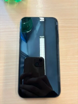 Apple iPhone 11 A2221 (CDMA + GSM) - 64GB - Schwarz - Bild 1 von 2