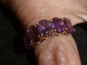 10K SOLID YELLOW GOLD OVAL-CUT FIVE STONE AMETHYST RING - SIZE 7 - 2.75 GRAMS