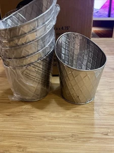 12pc NEW Tablecraft Stainless Steel Lattice Slanted Fry Cups India - Picture 1 of 4