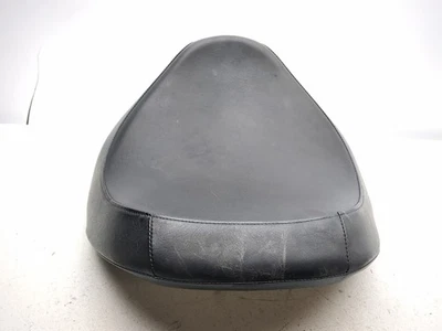 Assento dianteiro para motorista Suzuki VZR1800 M109R Boulevard 06-24 - Imagem 1 de 4