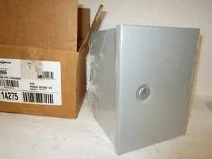 HOFFMAN A8N66 / A8N66 (NEW IN BOX) - Picture 1 of 6