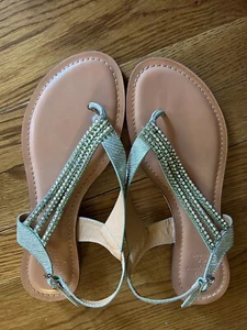 G. C. Shoes Mabel Ladies rhinestone glitter sandal size 8 thong NEW - Picture 1 of 7