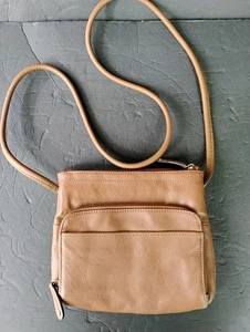 Schultertasche Tignanello klein braun neu ohne Etikett - Bild 1 von 6