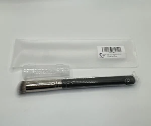 ENERGY Concealer Brush Under Eye Mini Angled Flat Top Kabuki Nose Contour Brush - Bild 1 von 3