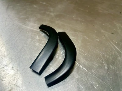 Moldura parabrisas esquina derecha S13 180SX 240SX Silvia 72754-35F00 Foto 1 de 4