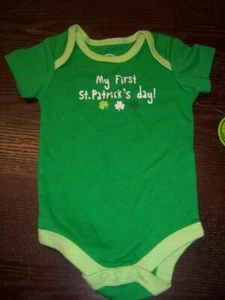 My First St. Patrick's Day Body Suit or I'm a Lucky Girl, Newborn or 0-3 Months - Picture 1 of 4