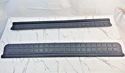 2x GM 10159122 1993-2002 Chevrolet Camaro Negro LH RH Alféizar Placa de ajuste Desgaste OEM Foto 1 de 4