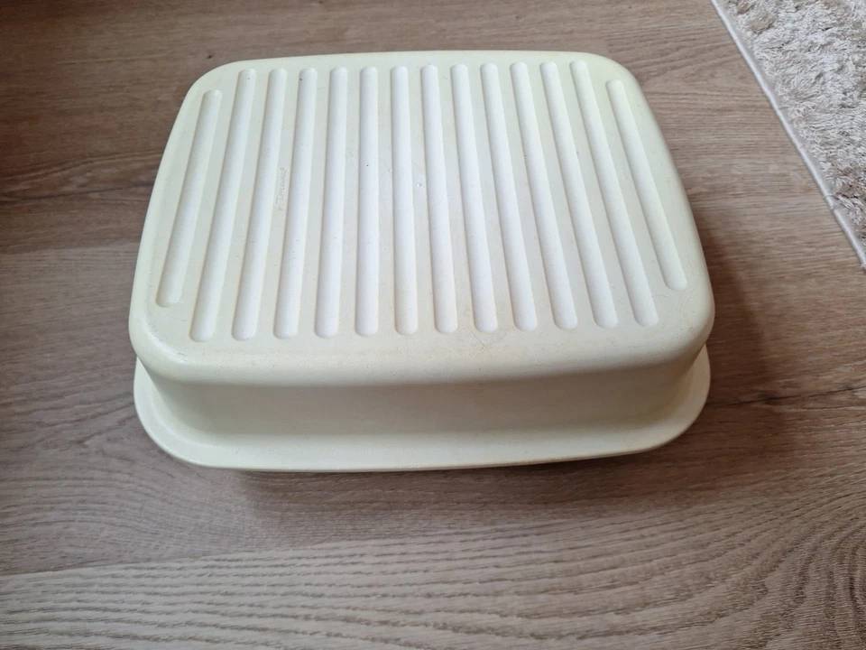 Tupperware Retro Großer Bäckermeister weiß Brotkasten Brotbehälter  Aufbewahrung - Bild 1 von 4