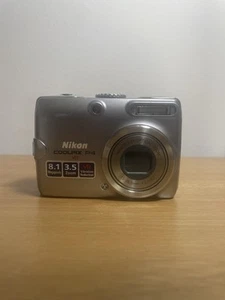 COOLPIX P4 VR 8.1mp Digital Camera 3.5x Opti Zoom - Bild 1 von 5