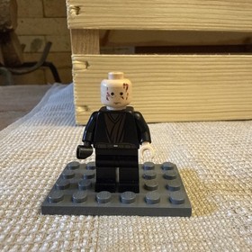 Lego Star Wars 7251 Anakin Skywalker Minifigure Black right hand sw0139 